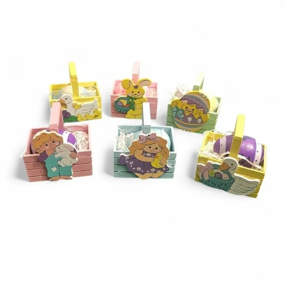 Vintage 1980s Mini Wooden Easter Baskets – Set of 6